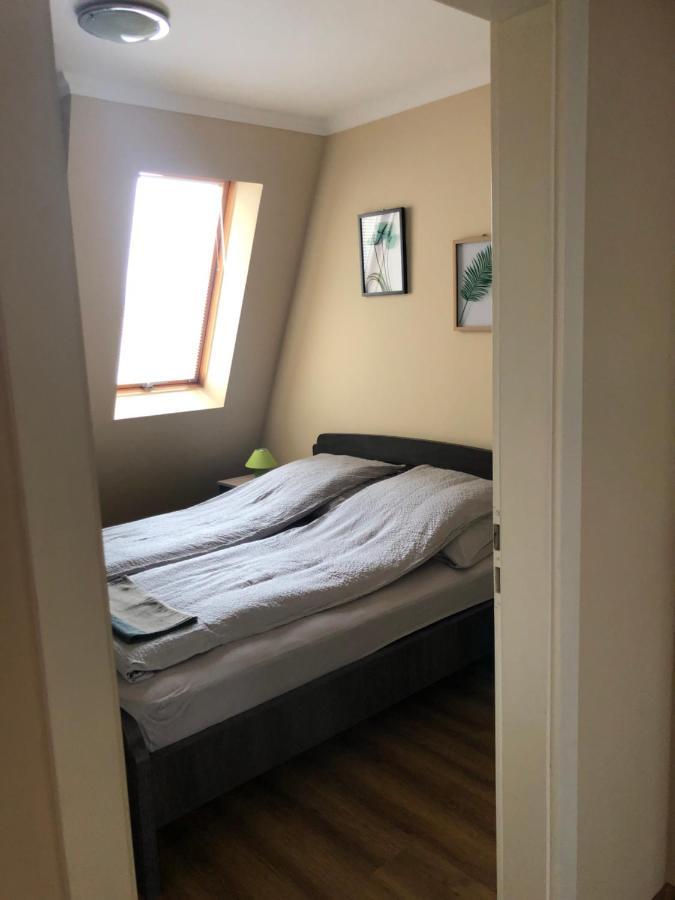 Alina Apartmanok Hajdúszoboszló Buitenkant foto