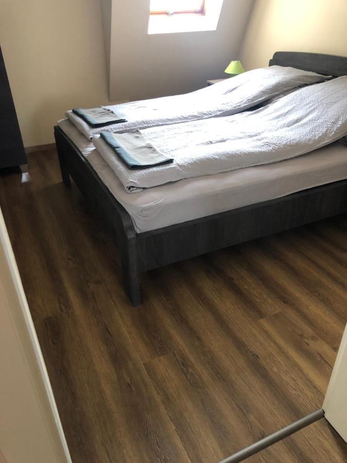 Alina Apartmanok Hajdúszoboszló Buitenkant foto