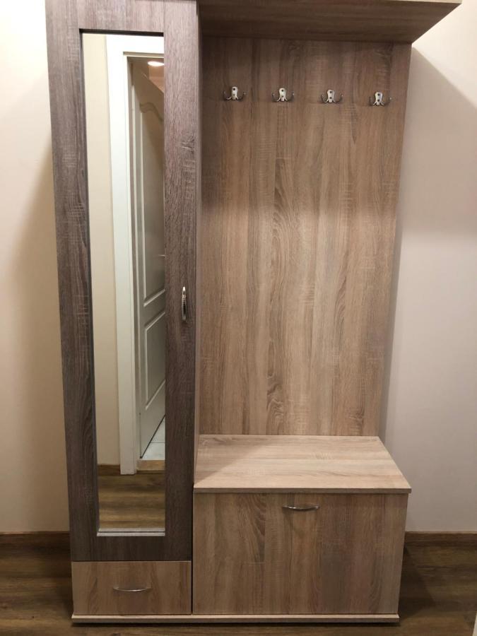 Alina Apartmanok Hajdúszoboszló Buitenkant foto